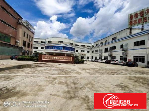 塘厦莲湖靠林村高速附近带地坪漆厂房2400平出租