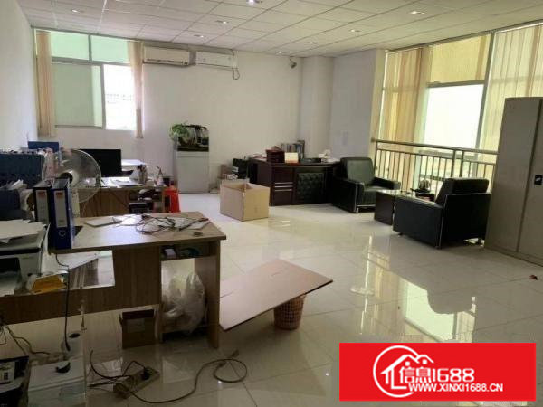 横岗塘坑地铁口附近新出楼上200平带精装修红本厂房