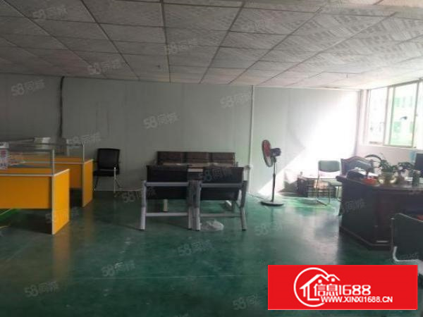 凤岗镇空出实际面积1500平，全新地坪漆，3吨货梯，好招工