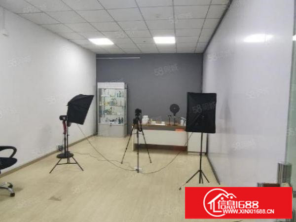 新和新出楼上2000平精装修红本厂房