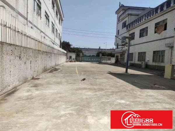 凤岗官井头独院厂房出租二楼1600平带地坪漆办公室空地大