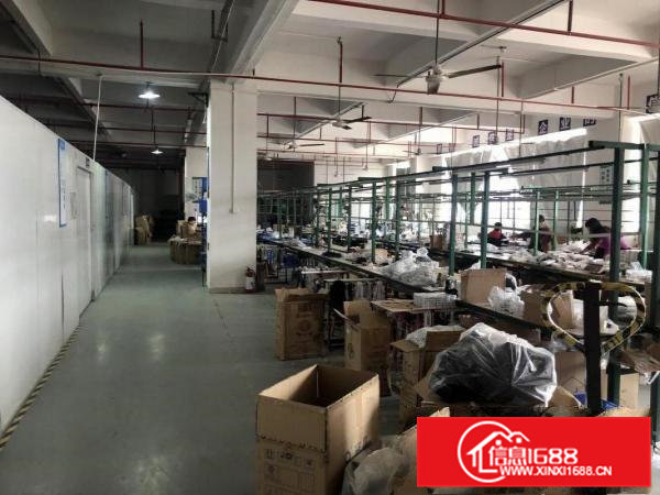 黄江镇出租楼上1300平方，现成装修，水电齐全，现成办公室