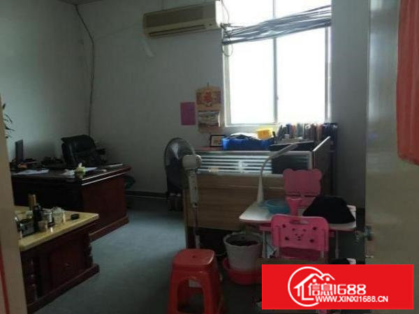 出租龙岗4楼厂房300平