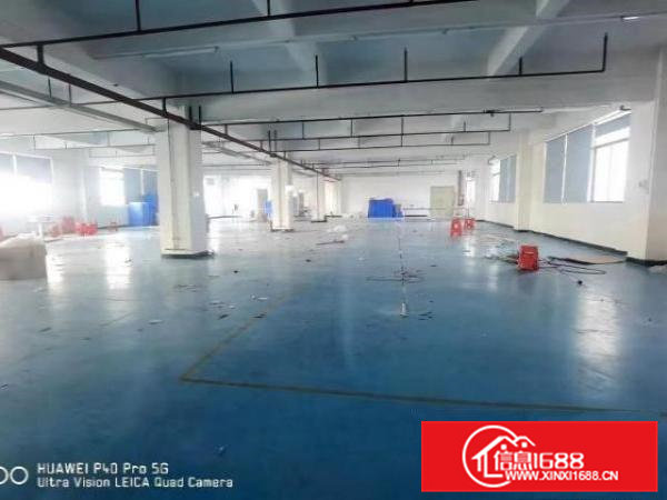 出租寮步镇厂房900平，现成装修带办公，水电齐全，价格美丽