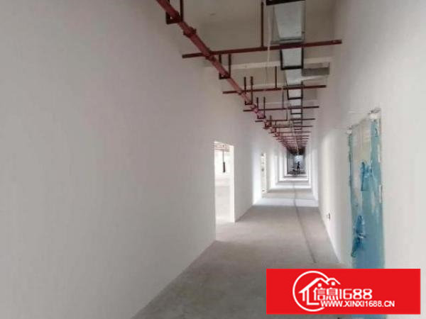 出租坪山区六和城附近二楼标准厂房200平两吨电梯有消防