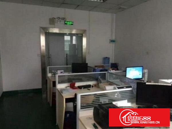 布吉吉盛昌工业区标准厂房楼上800平方带装修出租