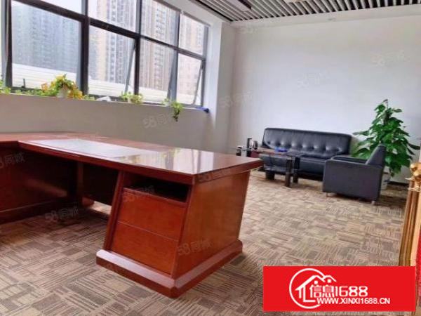 坂田杨美地铁站电商园188平3带1间，拎包办公形象好