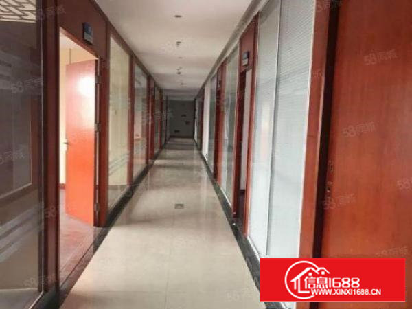 （特价盘）石岩松白路新出楼上1000平方带装修厂房出租