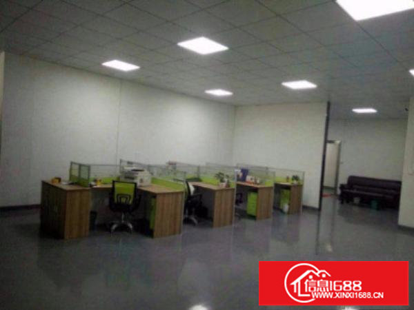 平湖上木古标准厂房一楼1100平带精装修厂房水电齐全空地大