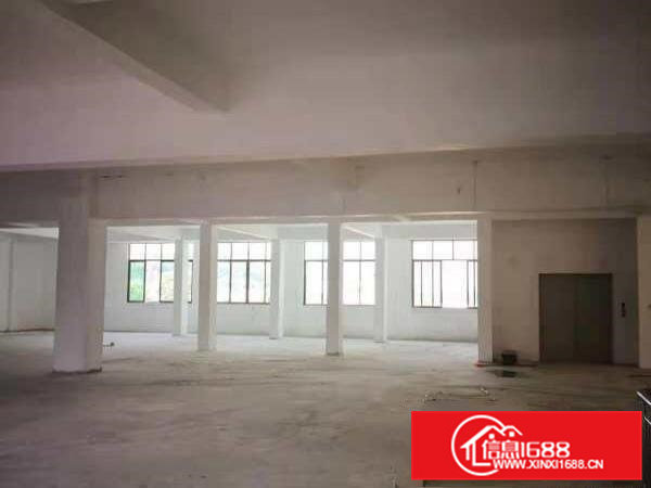 双电梯厂房出租，交通方便