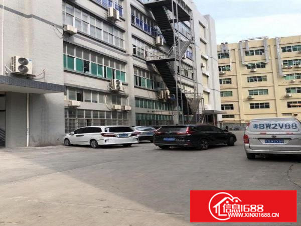 凤岗五联近平湖新出花园式厂房原房东楼上2650平方水电到车间