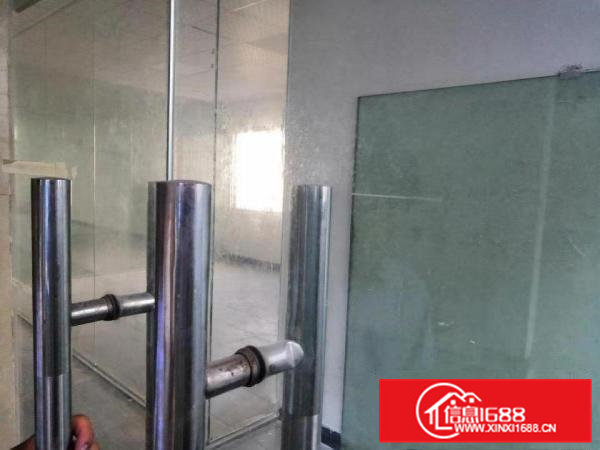 横沥河畔工业区独院工厂房3600平招租（电630KVA）