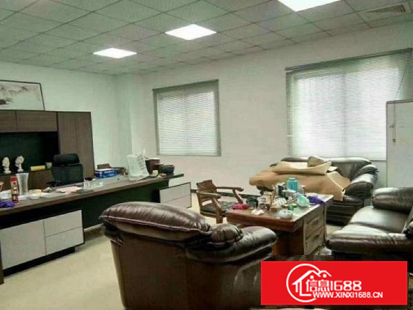 常平镇国土证超靓标准一楼2700平（大小可分租）厂房形象好