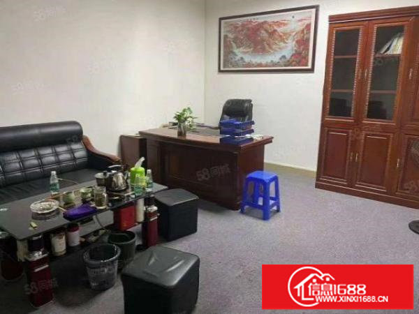 观澜福民地铁口楼上新出1385平方带无尘车间大小可分出租！！