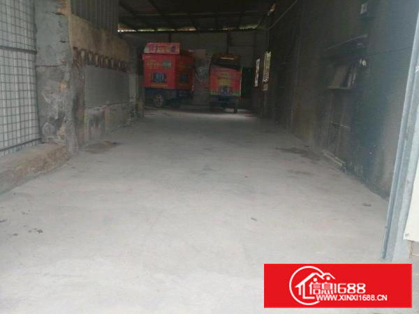 小面积仓库，两相电厕所水电都有，本人直租