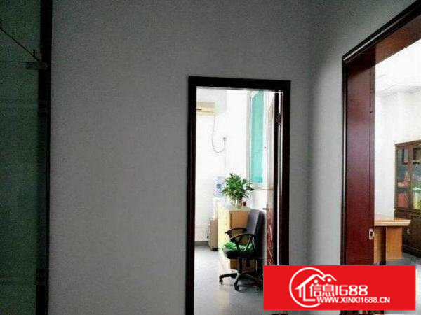 坪地精装修四楼600平方厂房整租