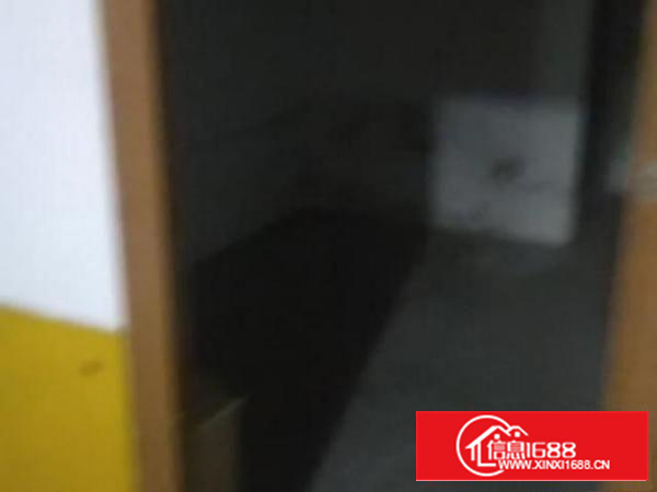 临街二楼可做仓库和厂房办公室300平米