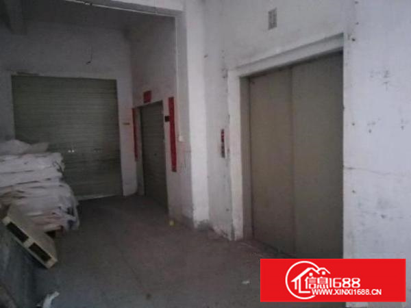 平湖鹅公岭工业区标准厂房二楼580平行业不限