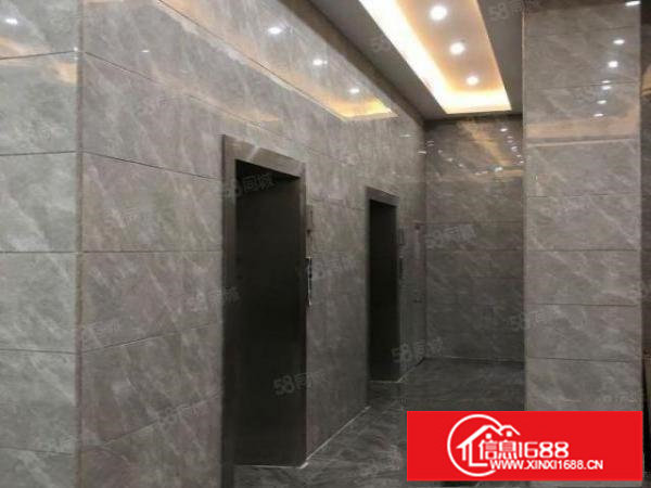 横岗六约塘坑地铁站新出楼上精装修厂房1980平出租，可分租