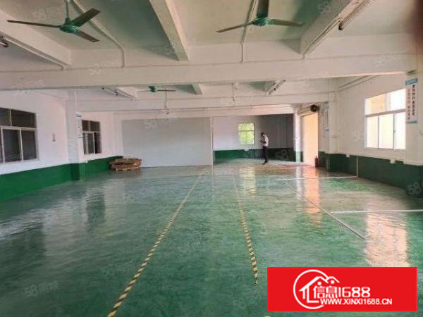 清溪镇浮岗工业区楼上700平带装修，办公室，水电齐全厂房出租