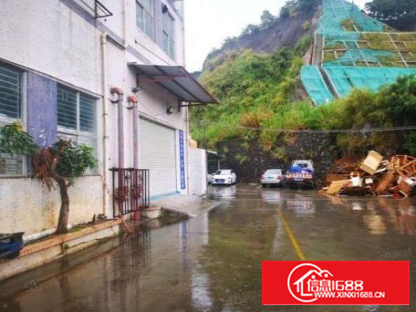 （原房东直租！）石岩应人石一楼375平，全新地坪漆。