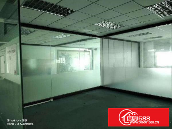 长安新安大桥下空出1500平精装修厂房出租