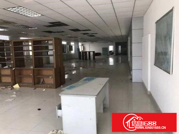 平湖富民工业区原房东精装修厂房1200平方