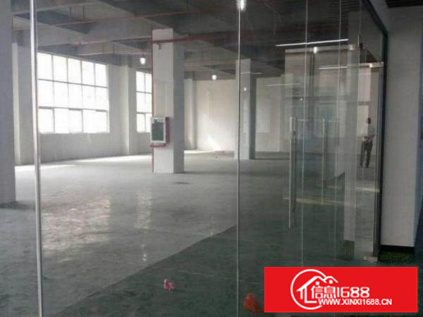 出租龙岗区坪地坪西村新出楼上450平方仓库招租