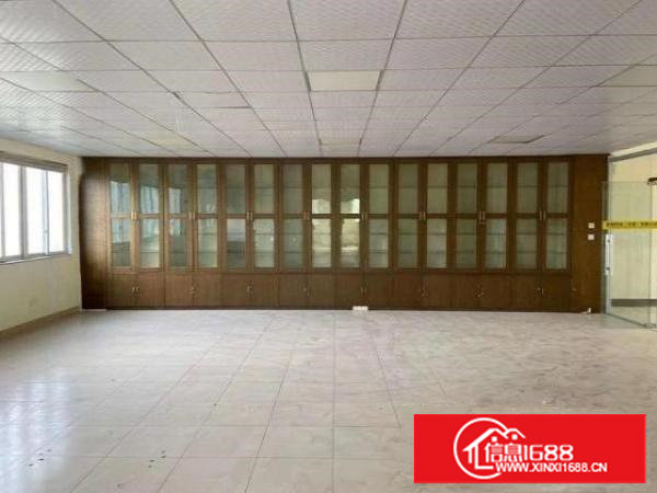 出租塘厦大坪300平方厂房，现成装修，水电齐全