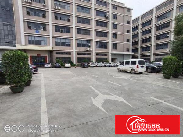 塘厦科苑城靠高速新出1600平方带装修厂房出租，空地大