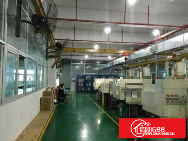 平湖清平高速标准一楼700平方招租带精装修地坪漆