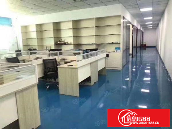 平湖辅城坳工业区原房东独院5626平厂房出租也可分租带牛角。