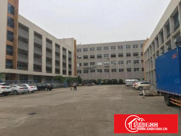 塘厦外环高速口，豪华装修二楼厂房900平，租金17无转让费