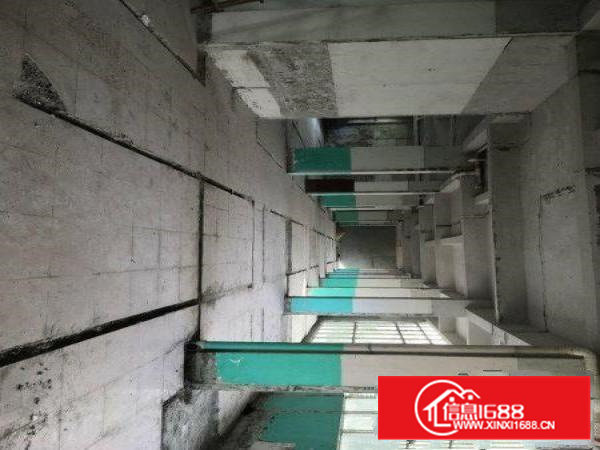 沙井二楼800平产证齐全，带2吨货梯，可环评