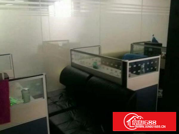 西乡洲石路边上一楼厂房整层1827平米招租