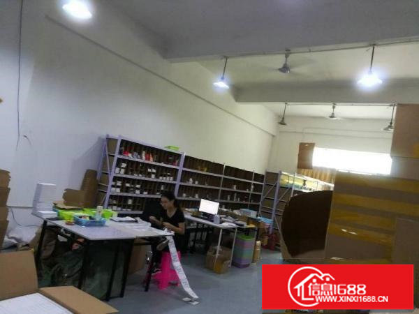 坂田杨美地铁站220平方带精装厂房出租