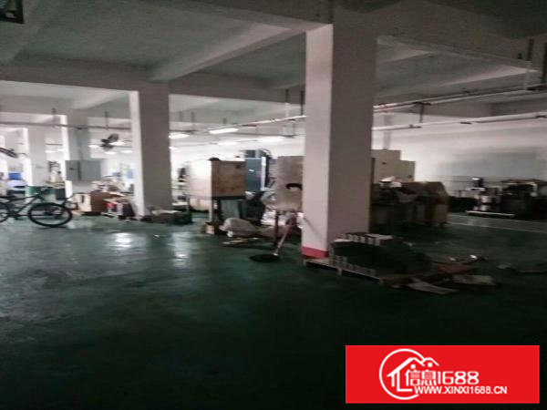 客户分租标准厂房一楼900平米高度5.5米带办公室装修水电齐