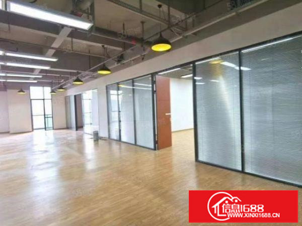 福永新出标准厂房楼上580平，精装修带前台。