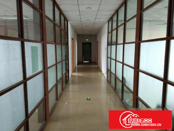 横岗周边厂房写字楼1300㎡即租即用现成水电