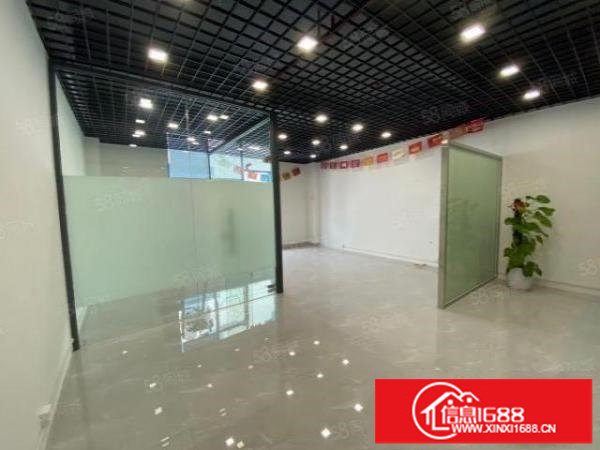 六约地铁口附近新出楼上106平带精装修办公场地出租