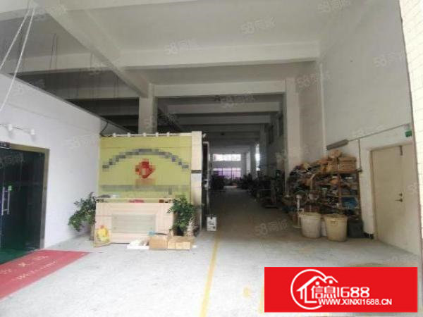 松岗地铁口附近新出一楼厂房1000平，带装修，面积实在