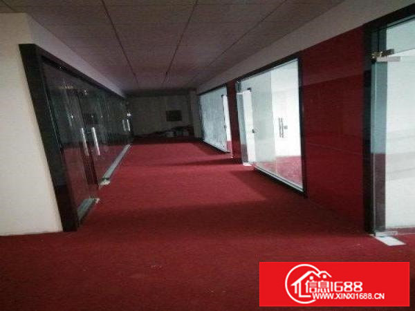 出租龙岗区横岗银荷楼上1380平装修高大上的厂房