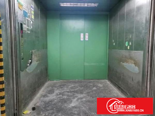 横岗六约沃尔玛附近园区红本厂房3楼1580平方招租