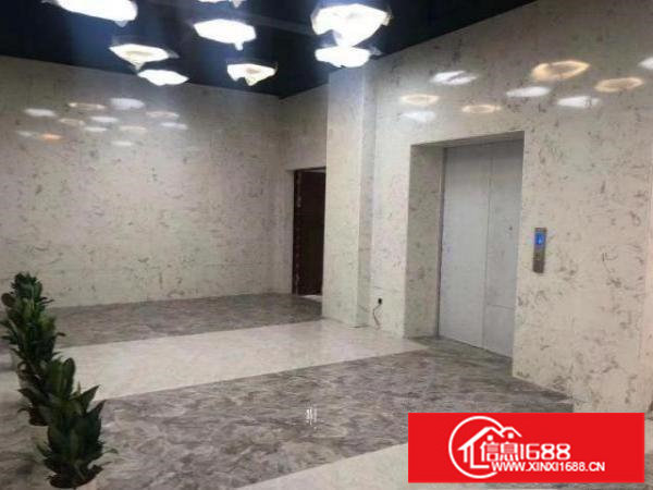 原房东重工业厂房出租。