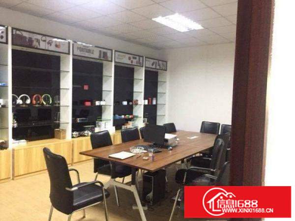 坂田南坑村新空出1100平方厂房带精装修出租