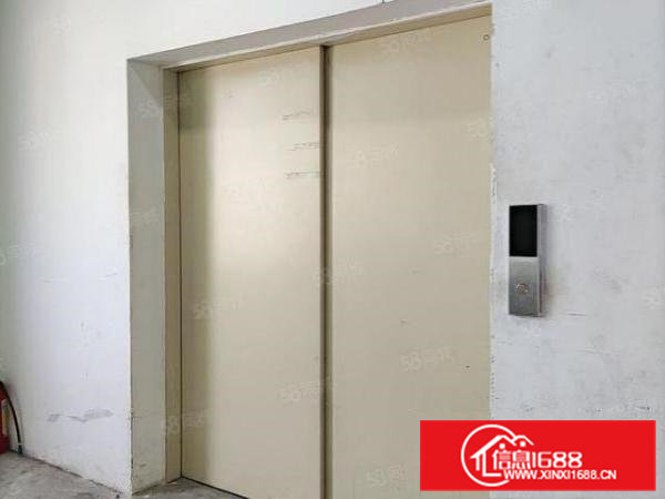 凤岗雁田布心新出楼上2400平精装修厂房！形象好招工！