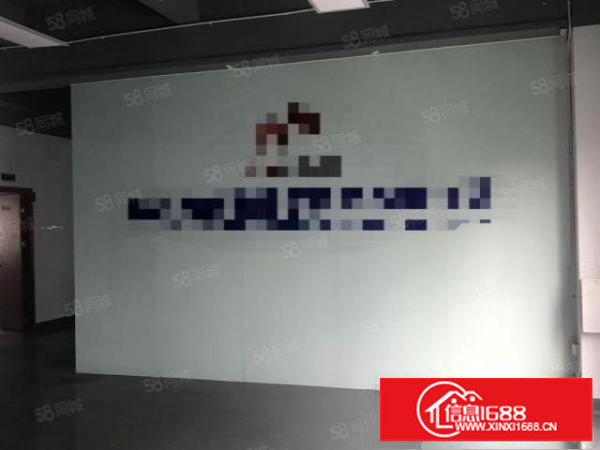 龙华清湖地铁口新出楼上厂房1200平出租带装修