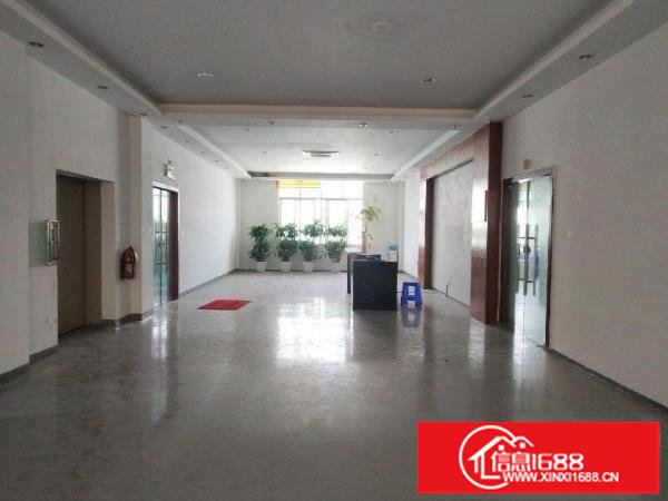 龙岗五联崇和学校旁楼上1200平米豪华装修厂房无需转让费