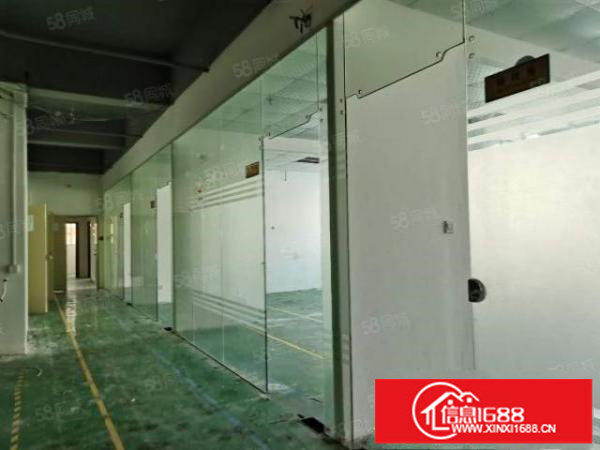 龙华元芬工业区标准厂房简单装修2100平出租，可分租