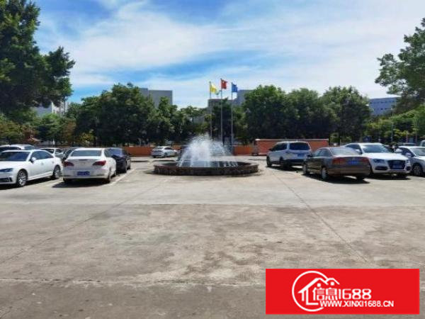 平湖华南城附近1-3层厂房出租，可以分租